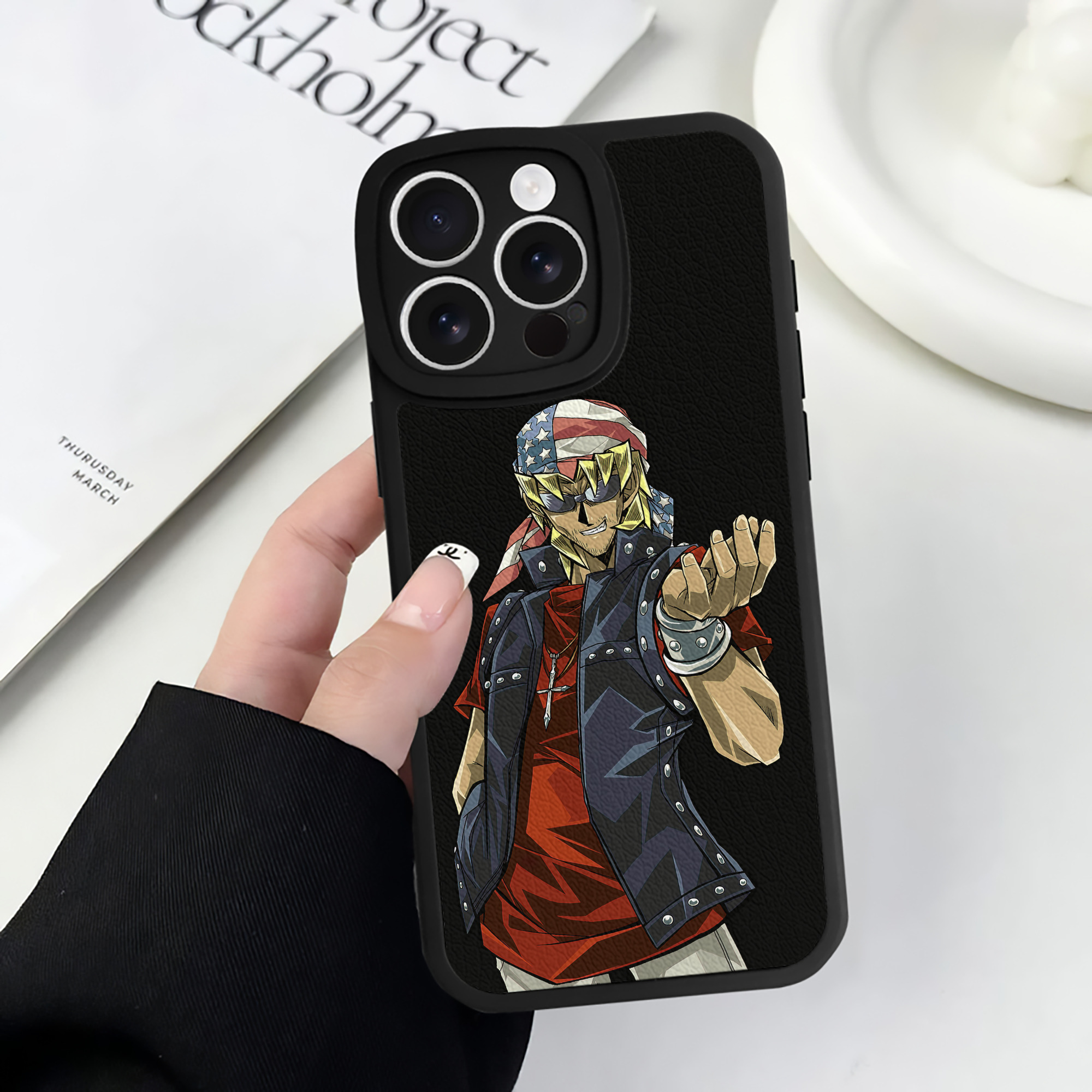 遊☆戯☆王 Yu-Gi-Oh! 【iPhone 16シリーズ対応】シリコンスマホケース（レザー調） 材質：シリコン